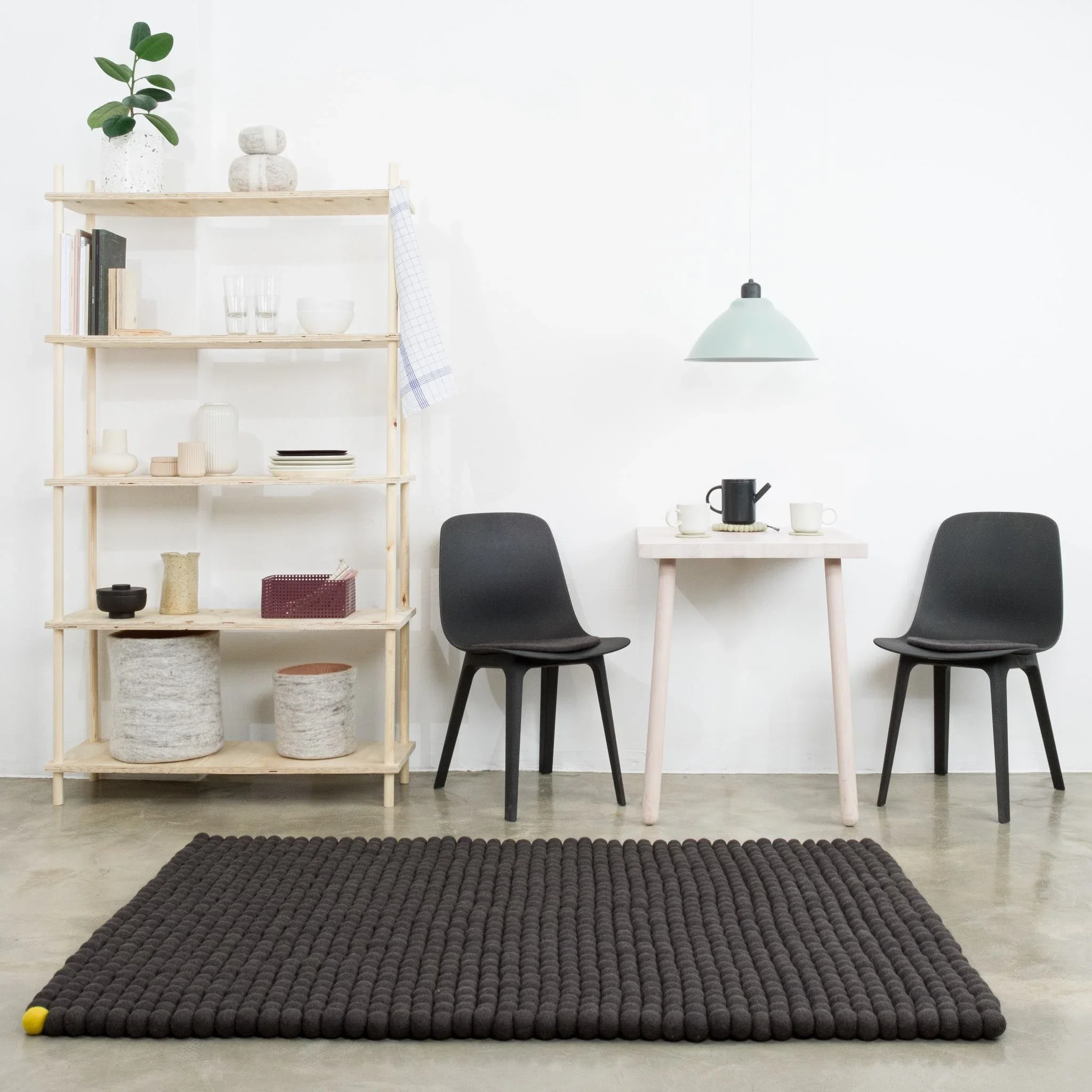 ANTHRACITE BIG ONE Felt Ball Rectangular Rugs - Image 4