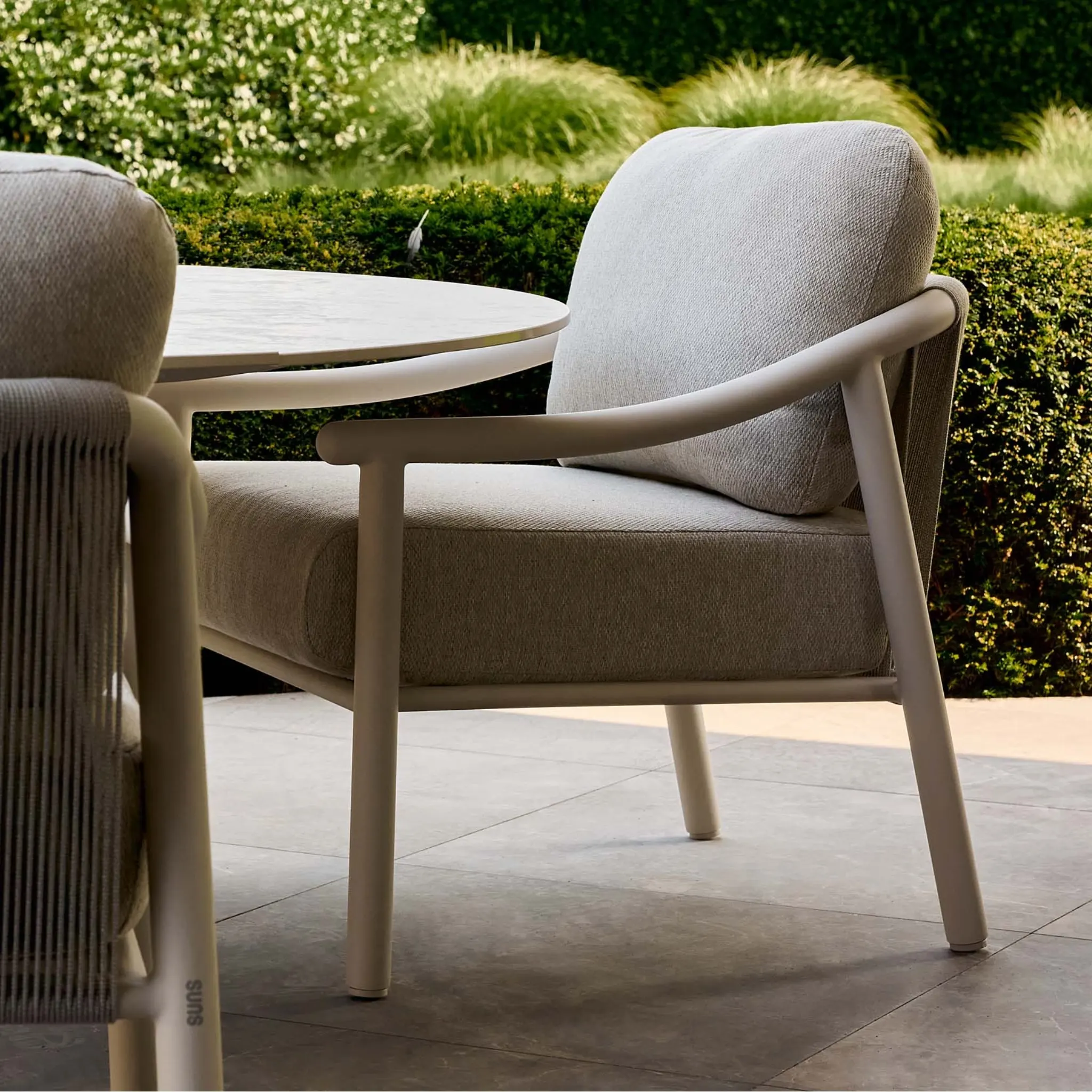 ITZA Low Dining Chair - Image 3