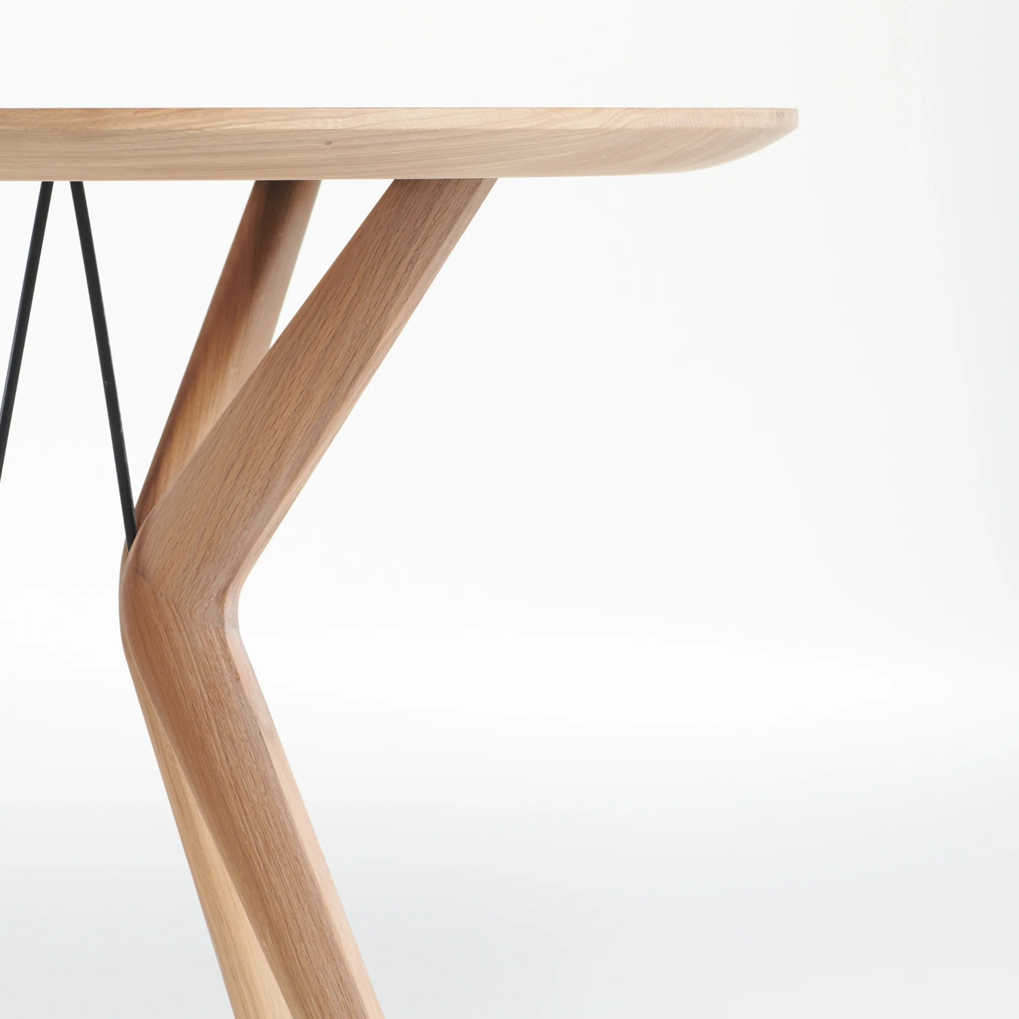 LAKRI Round Dining Table - Image 11