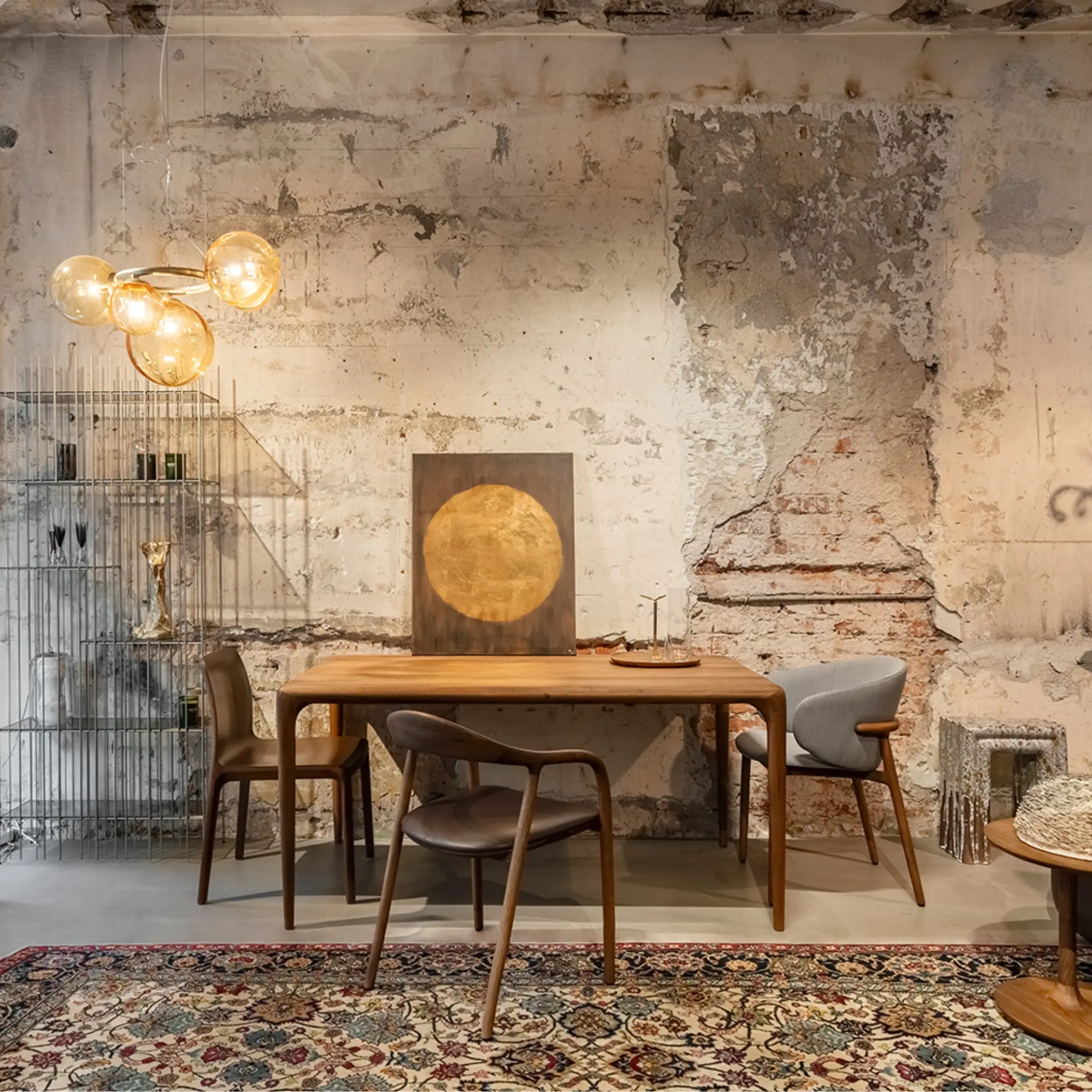 LATUS Dining Table - Image 9