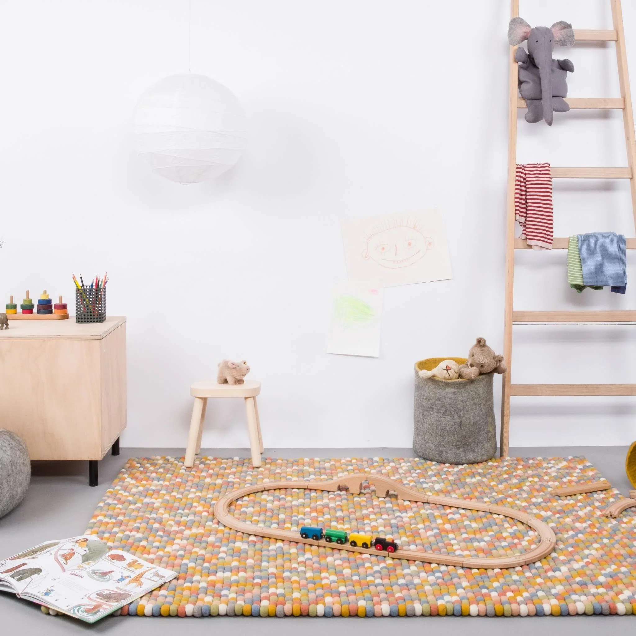 LIESE Felt Ball Rectangular Rugs - Image 4