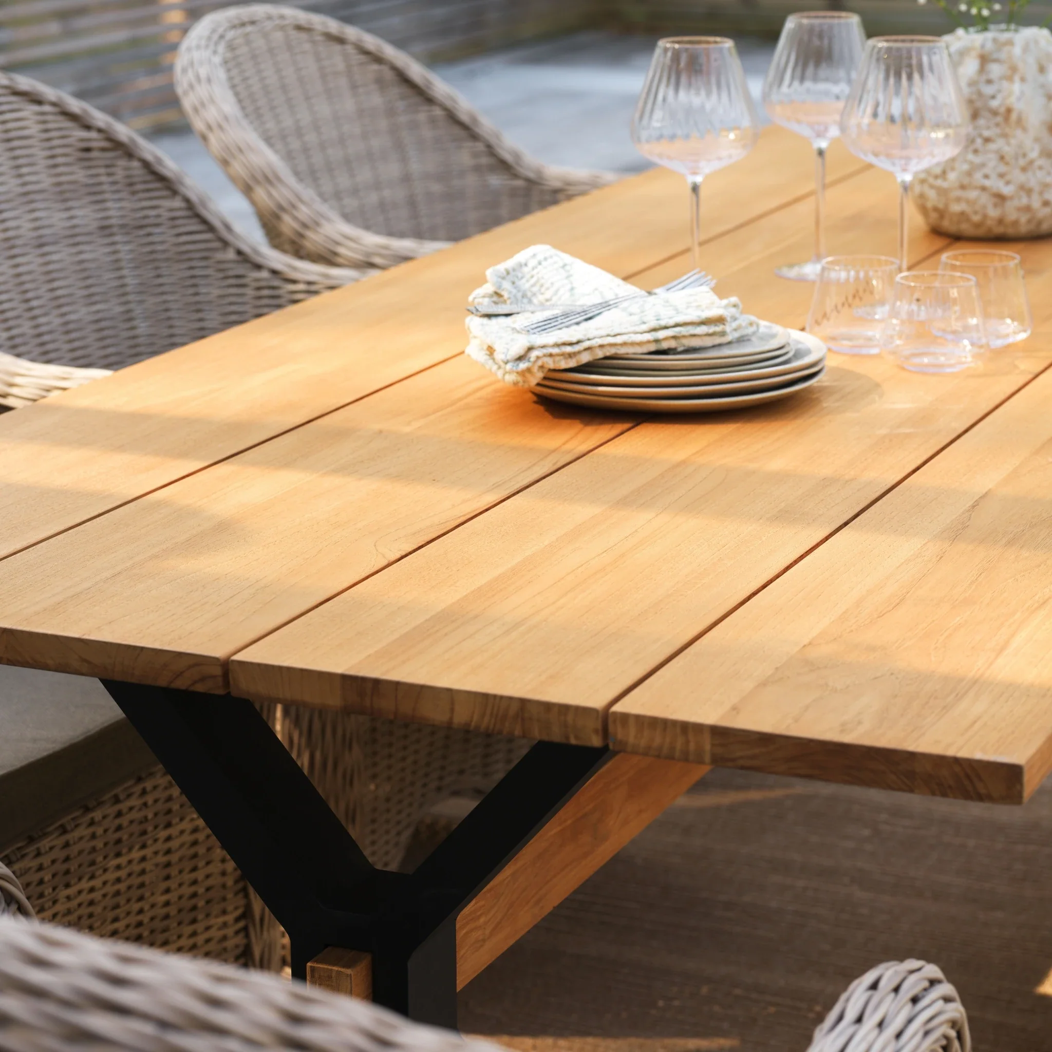 MARK Outdoor Dining Table - Image 7