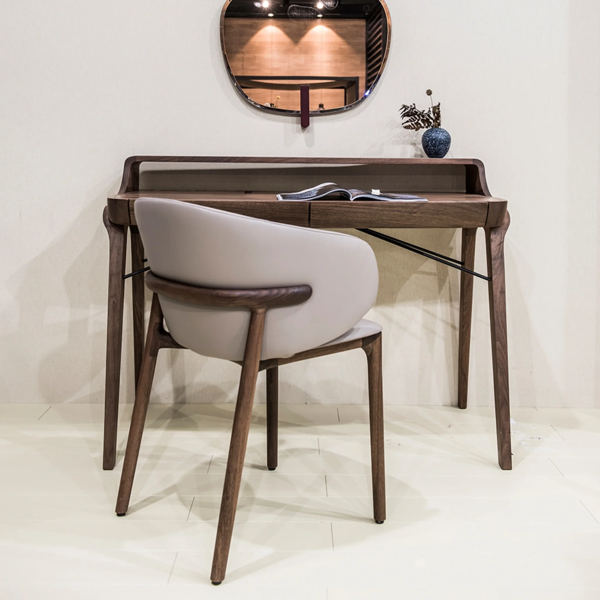 MELA Chair - Image 6