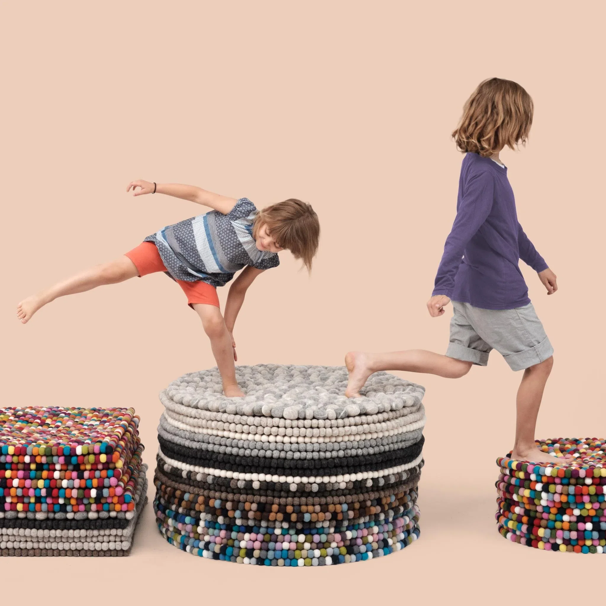 MERLE Felt Ball Rectangular Rugs - Image 7