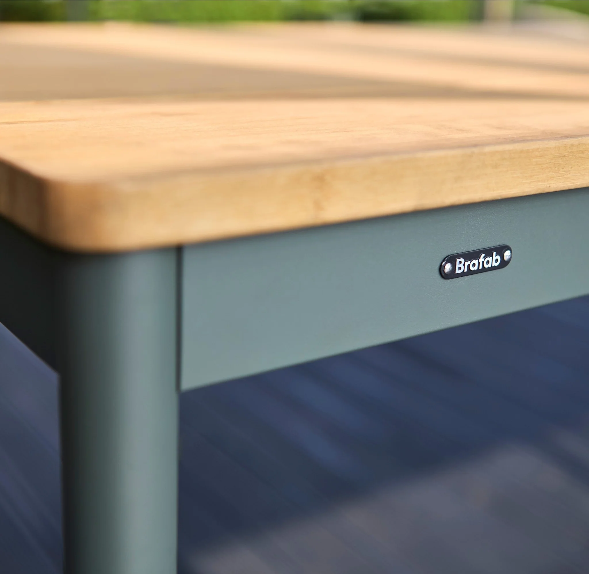 NOX Dining Table Set - Image 10