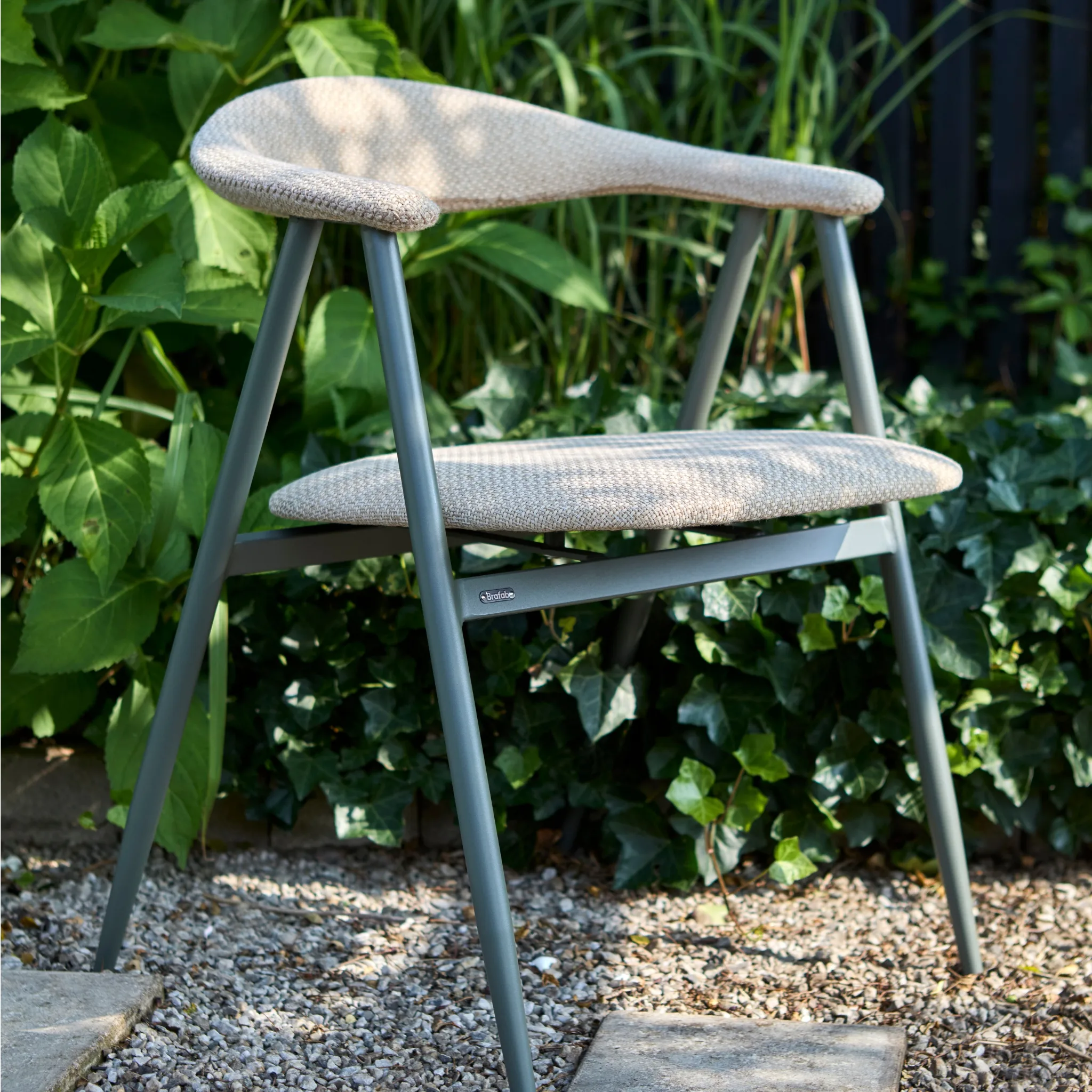 NOX Dining Table Set - Image 8