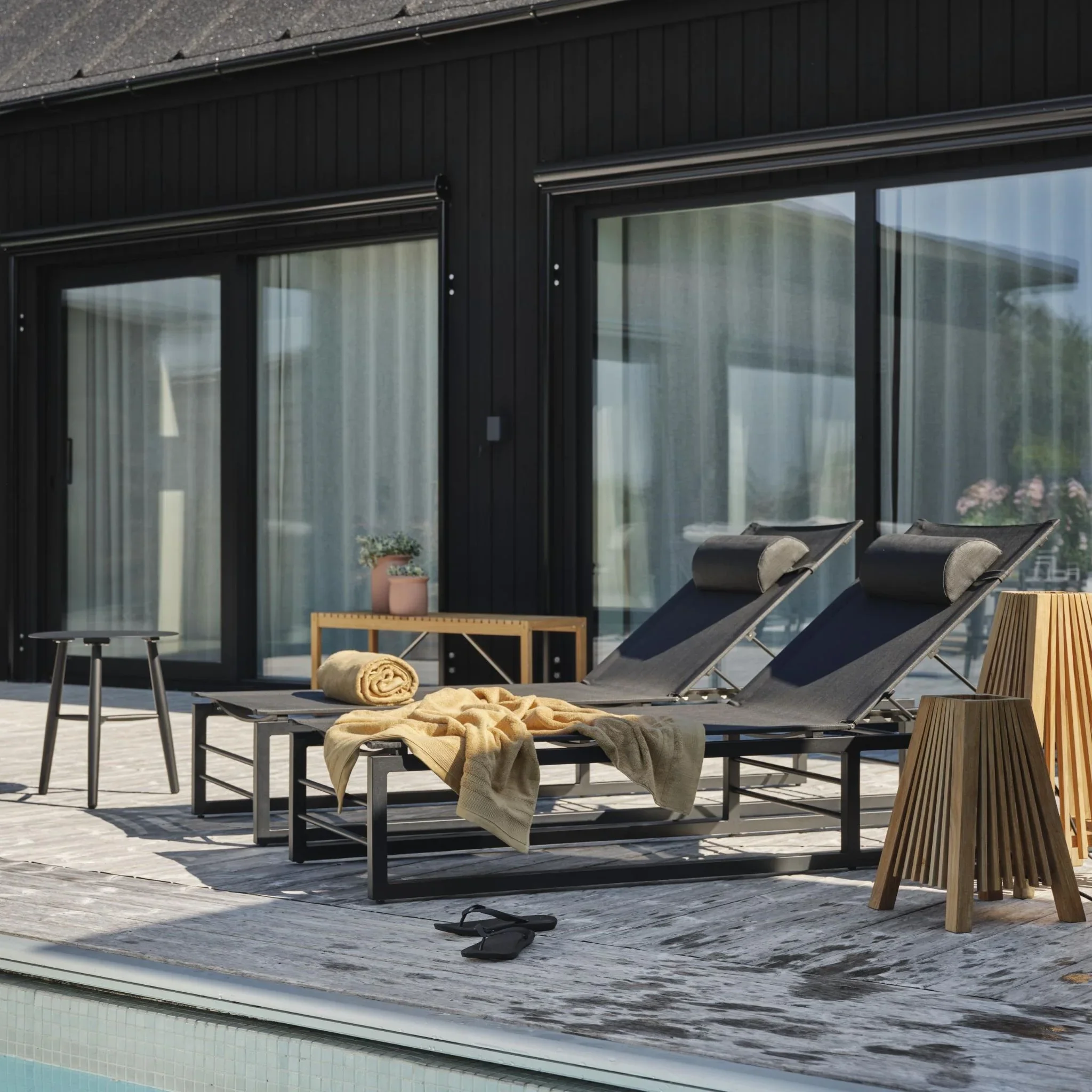 VEVI Sun Lounger - Image 5